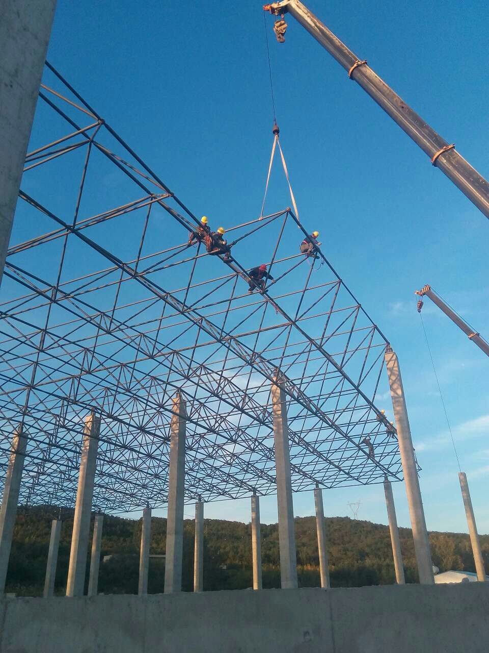 昌吉汪清物流园网架